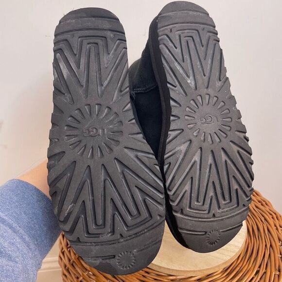 UGG Classic Mini II Black Suede Leather Slip On Ankle Boots Womens 8 US 6 UK - Picture 7 of 9